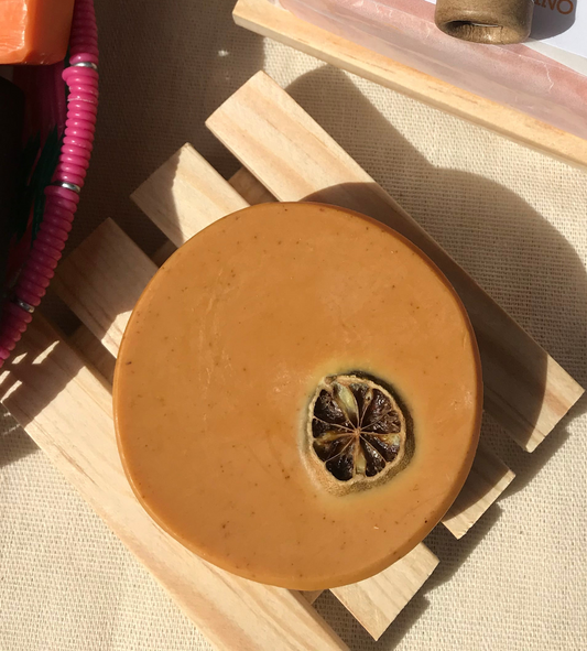 Jabón de Cúrcuma, Naranja y Té de Limón